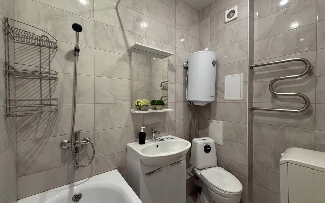 Novaya Studiya Ryadom S Akvaparkom Flat