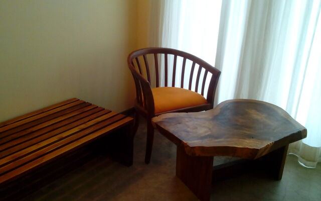 Giman Free Beach Resort Hotel