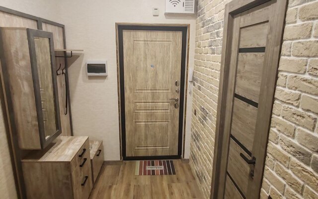S kondicionerom i parkovkoj Flat