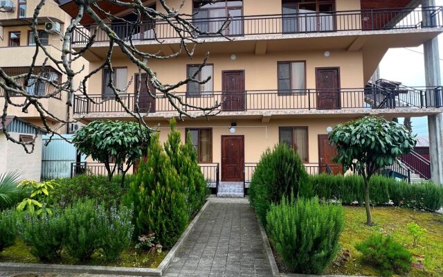 Gostevoy Dom "ilon House"