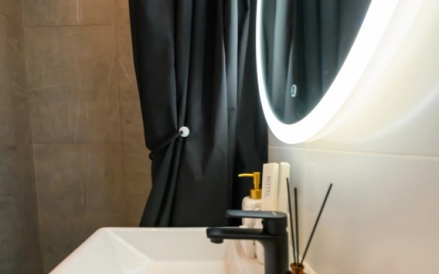 Standartnye V Sovremennom Stile V Zhk Legendarny Kvartal Apartments
