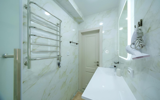 3-Kh Komnatnye  Na 1 Beregovoy Linii Apartments