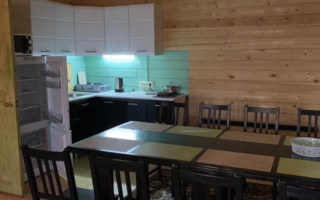 Usadba Roza na Seligere