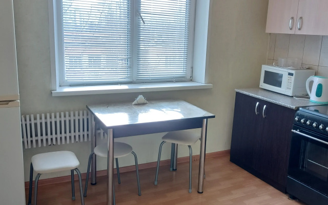 V Starom Oskole, R-N Ledovogo Dvortsa Apartments