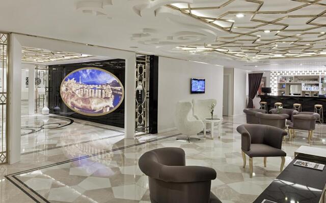 La Boutique Hotel & Suites (Adult Only 16+)