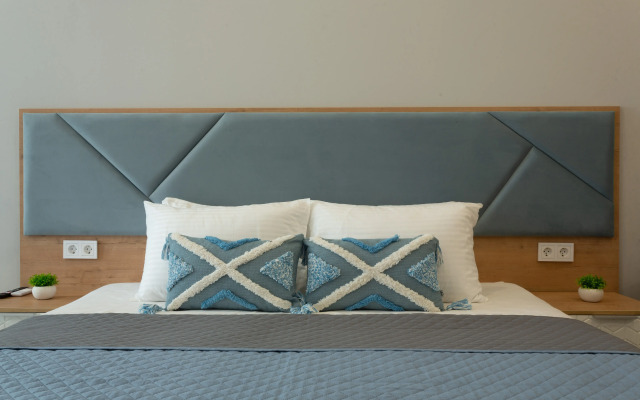 Oblako nad Volnami - Stilnaya Studiya u Morya v Sochi (Ashe) Apartments