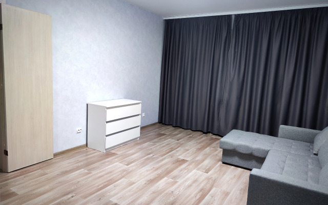 Квартира Двухкомнатная на улице Крайняя/ проспекте Мира