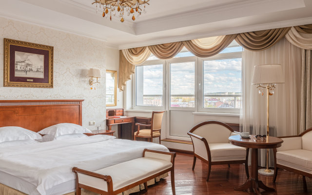 Cosmos Petrozavodsk Hotel