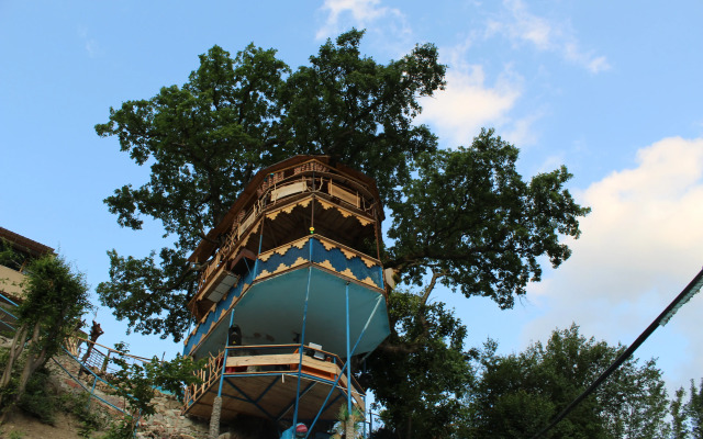 Annunaki 444 Guest House