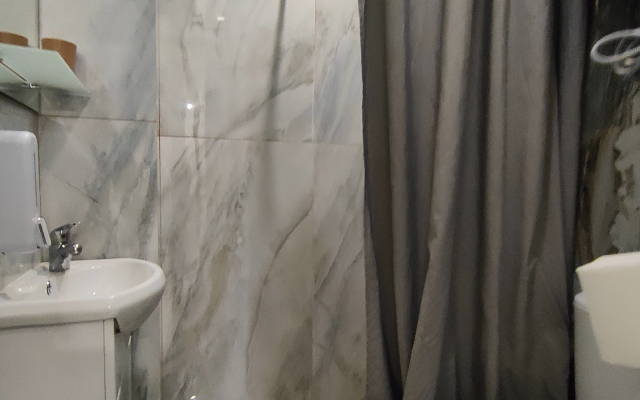 Uyutnaya Studiya S Panoramnymi Oknami Flat