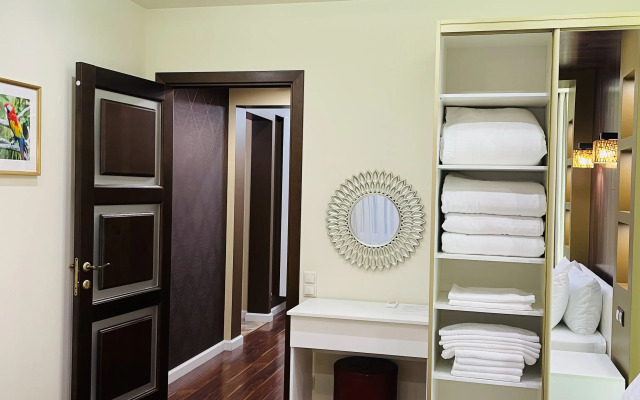 Dvuhkomnatnaya Na Roz 65 Flat