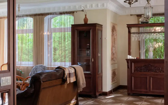 Частный дом Просторный уютный Особняк