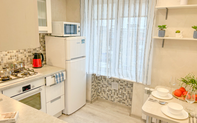 Na Stekolnoy 29 S Odnoy Spalney Flat