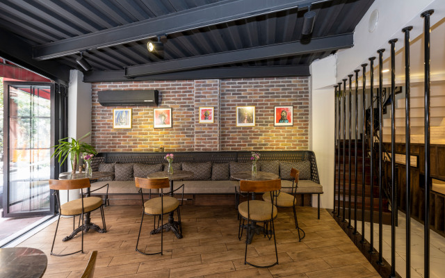 The Marions Suite Hotel