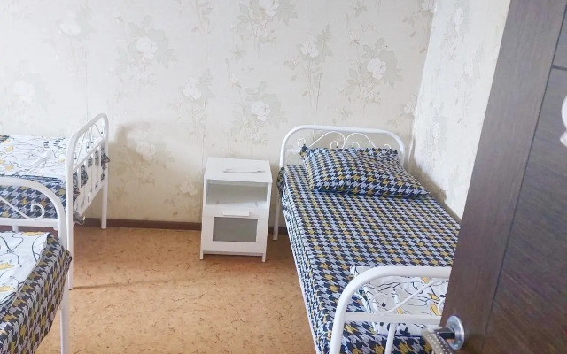 Квартира Двухкомнатная квартира рядом с метро