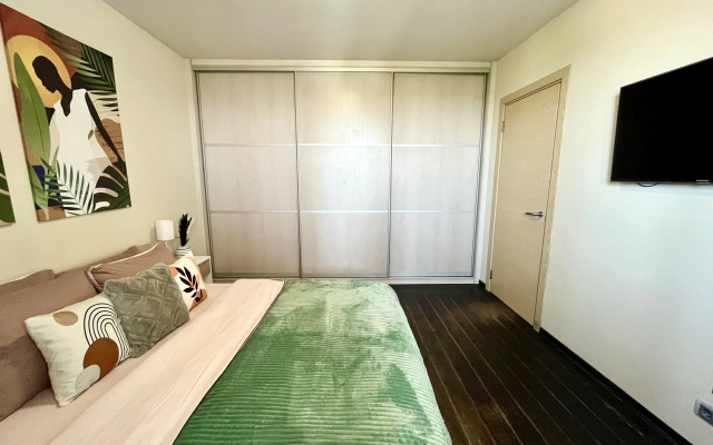 Layf Apart Flat