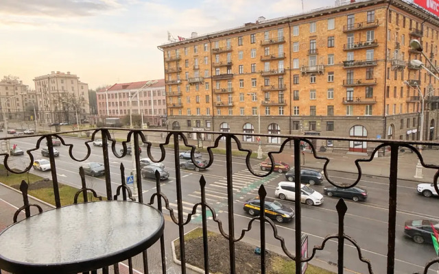 Apartamenty Uyutnaya Dvukhkomnatnaya Kvartira Ryadom S Tsumom