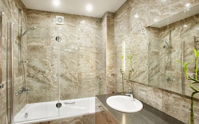 Shikarnaya V Tsentre Sochi U Parka Rivyera Flat