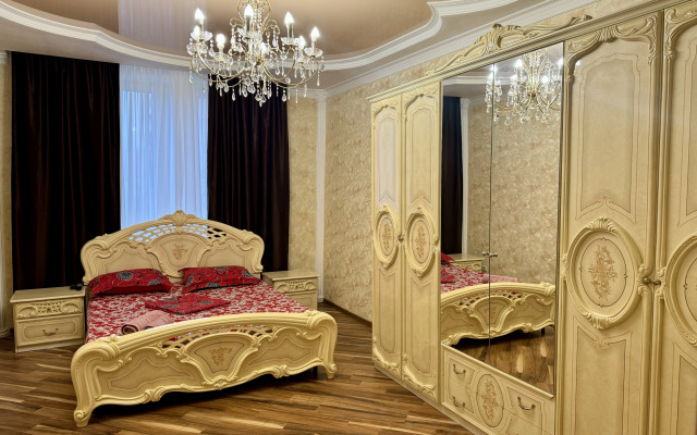 Квартира на Улице Джанаева 44А