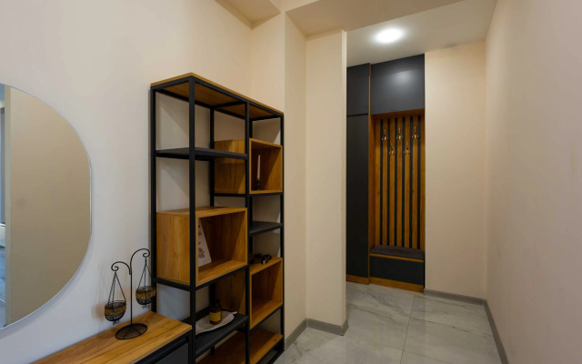 KeyGo #0050, Studio, Next To English Park Apartments