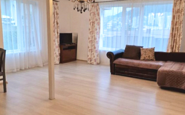 Na Startovoy Apartments