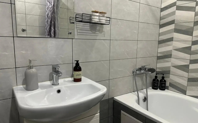 Lyuks U Stantsii Perlovskaya Flat