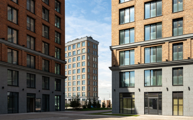 Ryadom s Nevoy Flat