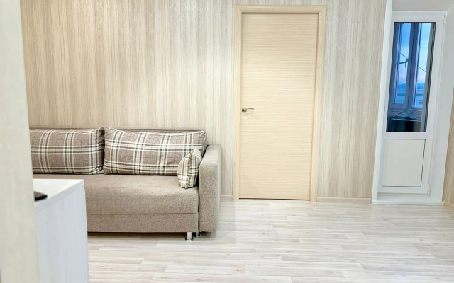 Na Ulitse Uritskogo Flat