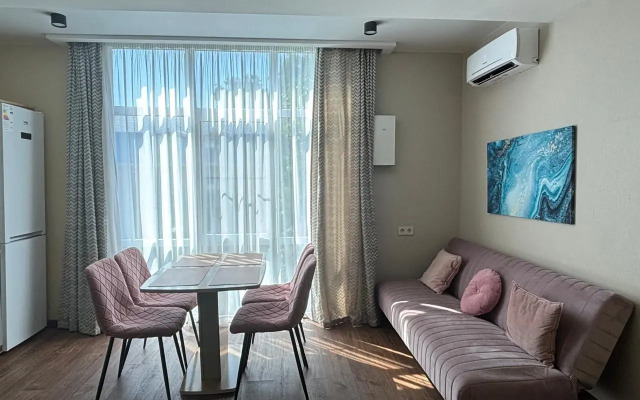 Na Tsvetochnoy Ulitse 30/1 Flat