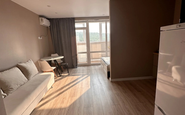 Квартира Новая Студия на Снеговой Пади