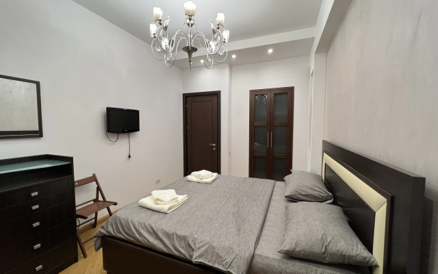 3-Komn. Na Severnom Prospekte Nedaleko Ot Opery,hh610 Flat