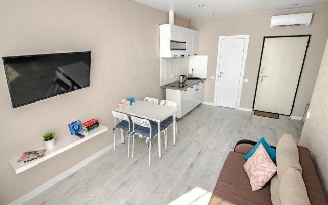 Апартаменты TopHouse на Брянской 18 двухкомнатные