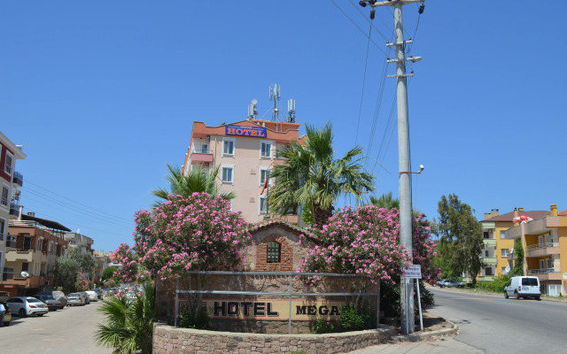 Megas Hotel