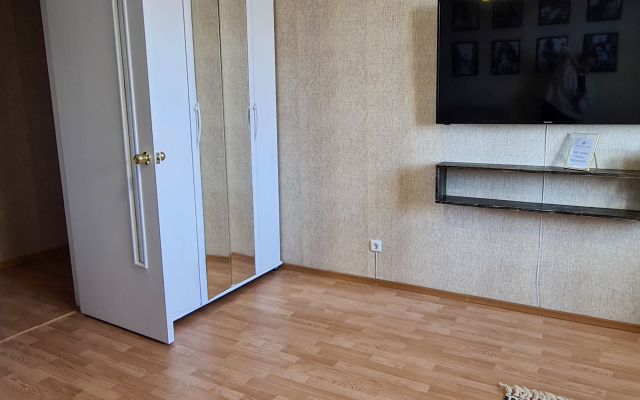 Апартаменты Тундровая 12 трехкомнатная