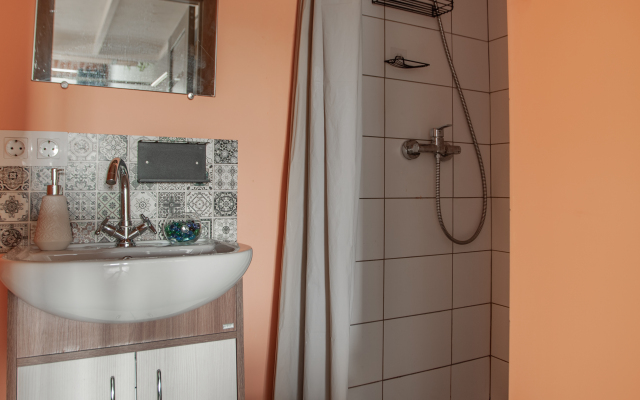 Dvukhurovnevye Na Naberezhnoy Apartments