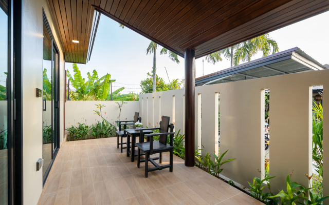 Garden Pool Villa near Rawai Beach 1 Apartments