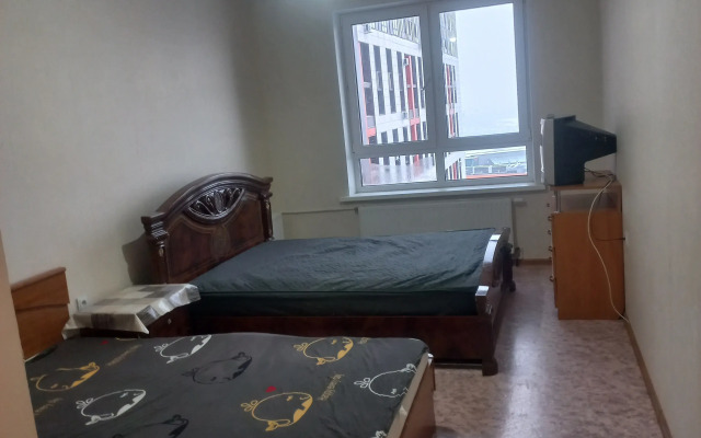 Апартаменты возле ТЦ Планета с 5 кроватями