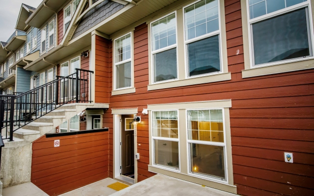 GLOBALSTAY New Apartments in Cranbrook Free street parking Apartments