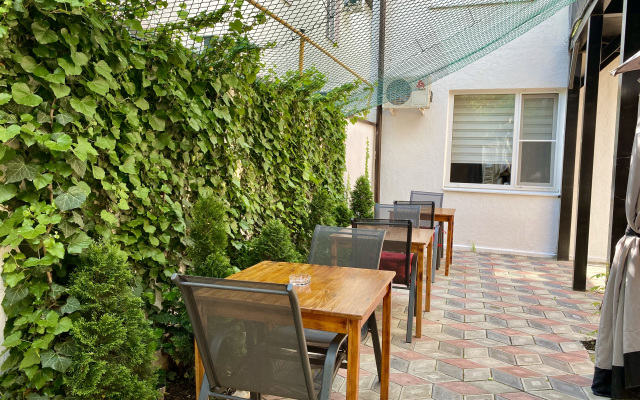 Green Wall Guest house