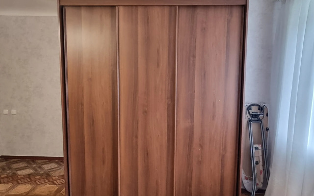 Dvukhkomnatnaya S Otlichnym Raspolozheniem Flat