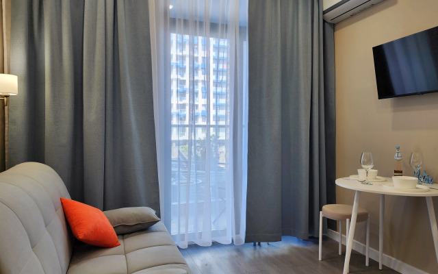 S Balkonom V Zhk Kislorod Flat