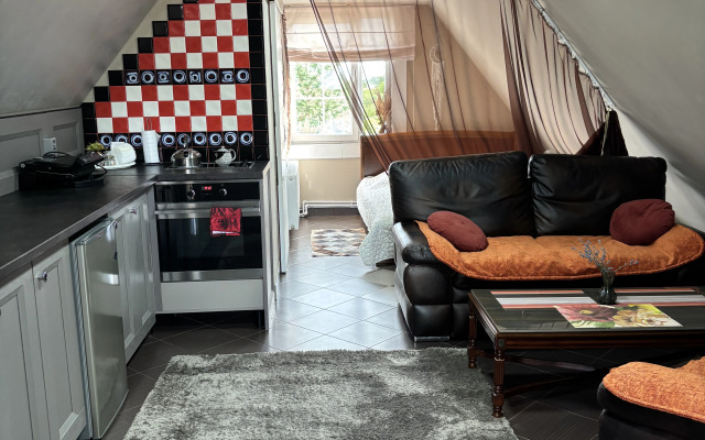 Частный дом Уютная студия