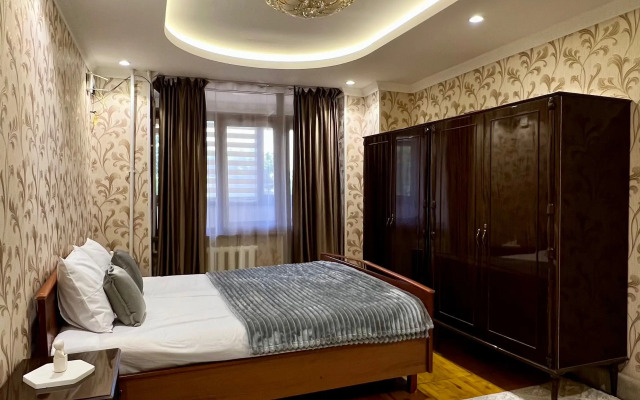 Апартаменты Дружба 8/1