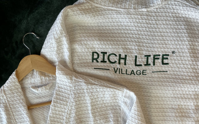 Глэмпинг Rich Life Village