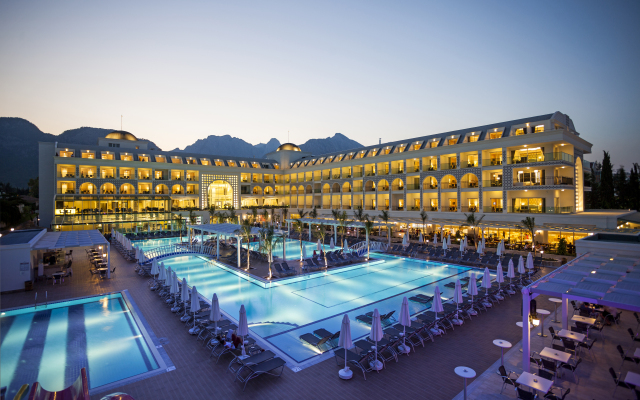 Karmir Resort  & SPA Hotel
