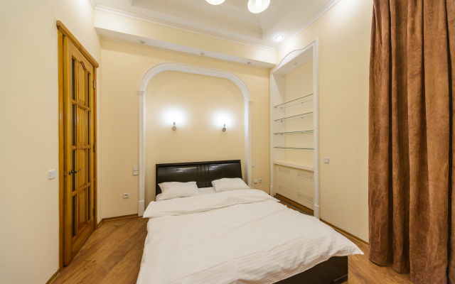 Апартаменты возле Арена Сити и Крещатика