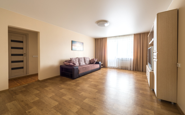 Naprotiv Otelya Hilton Apartments