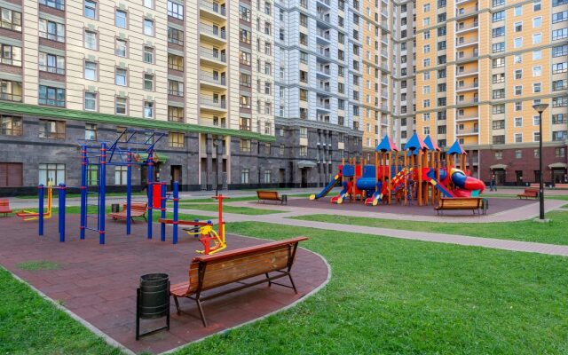 V Tsentre u metro Apartments