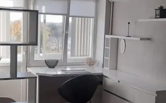 V Samom Tsentre Bresta Flat
