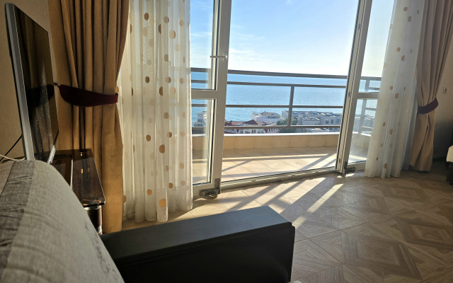 S shikarnym, panoramnym vidom na more Flat